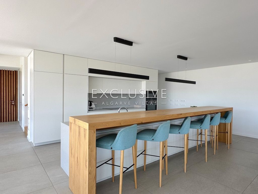 Contemporary villa with sea views in Porto de Mós, Lagos (Algarve)