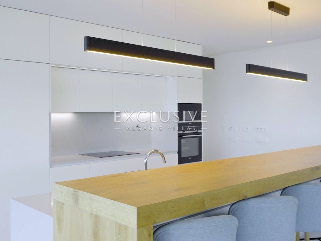 Contemporary villa with sea views in Porto de Mós, Lagos (Algarve)