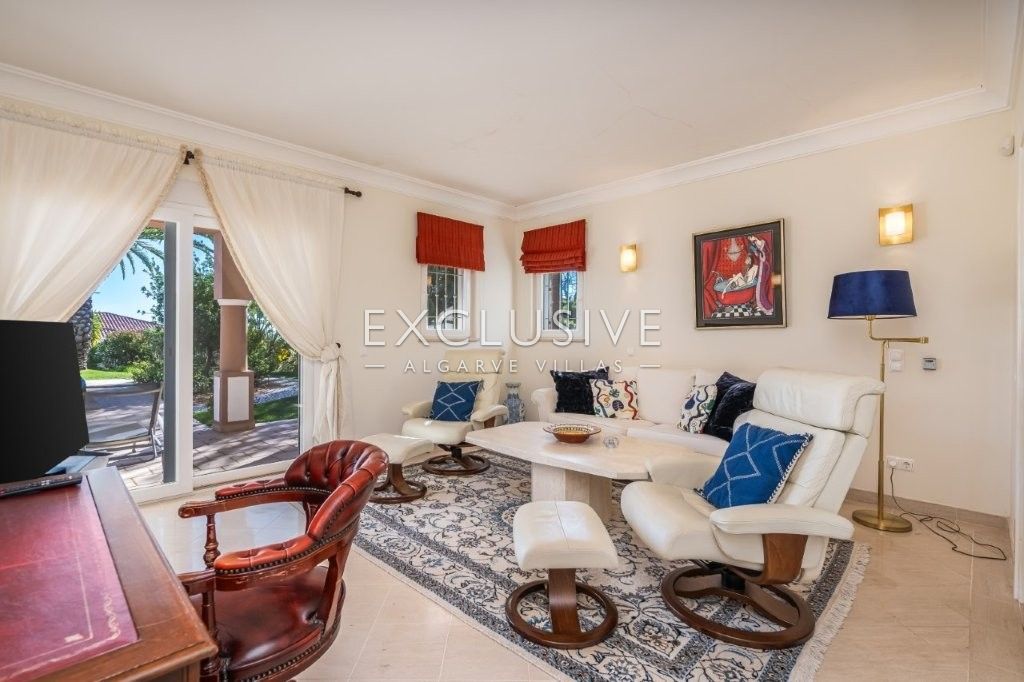 Luxurious Coastal Villa with Stunning Sea Views in Reserva da Luz, Lagos
