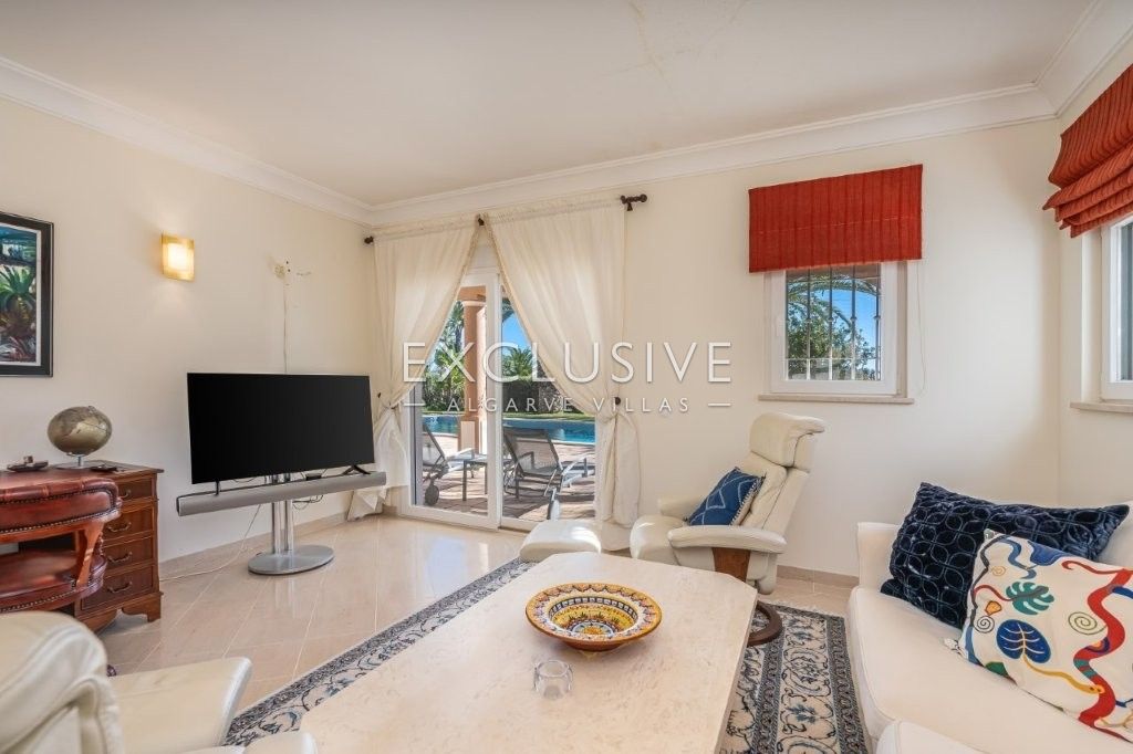 Luxurious Coastal Villa with Stunning Sea Views in Reserva da Luz, Lagos
