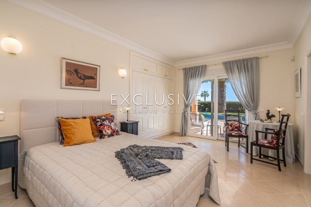Luxurious Coastal Villa with Stunning Sea Views in Reserva da Luz, Lagos