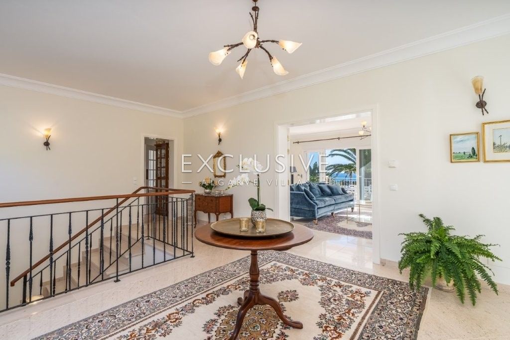 Luxurious Coastal Villa with Stunning Sea Views in Reserva da Luz, Lagos