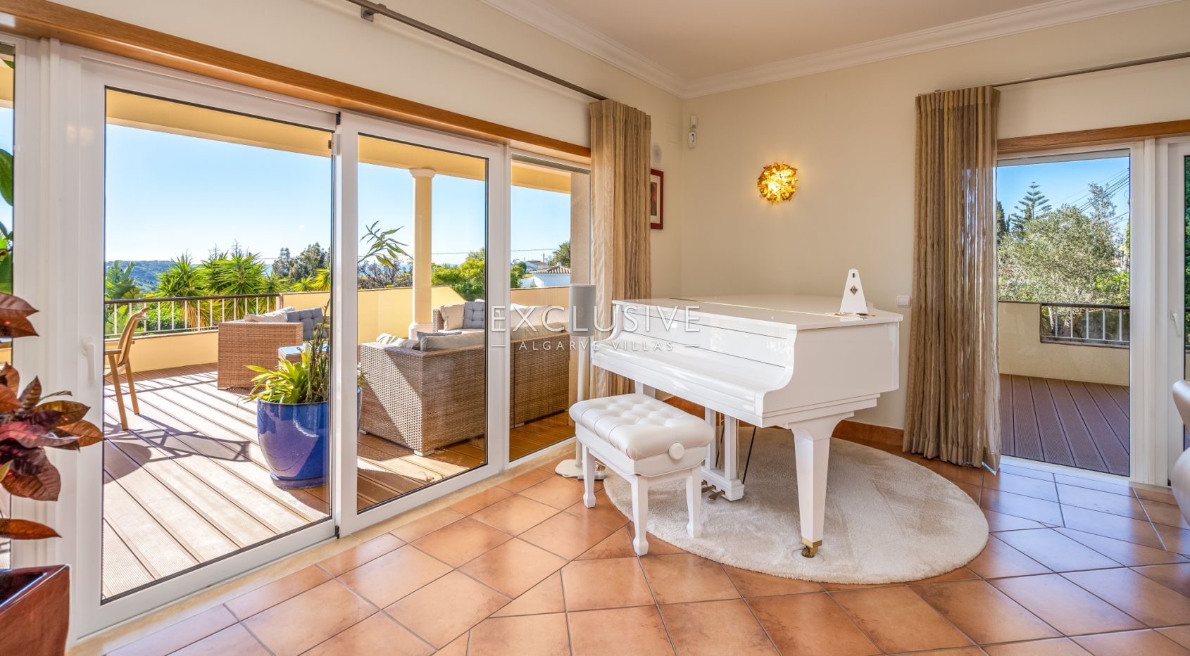 villa de 3 + 2 chambres avec vue imprenable à Lagos, Algarve