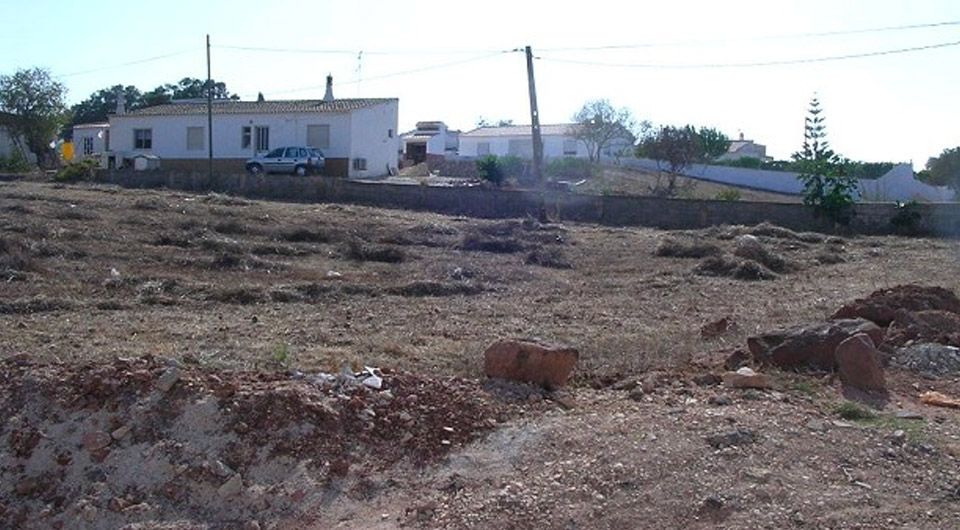 Development plot in Bensafrim, Lagos to make small urbanization in West Algarve