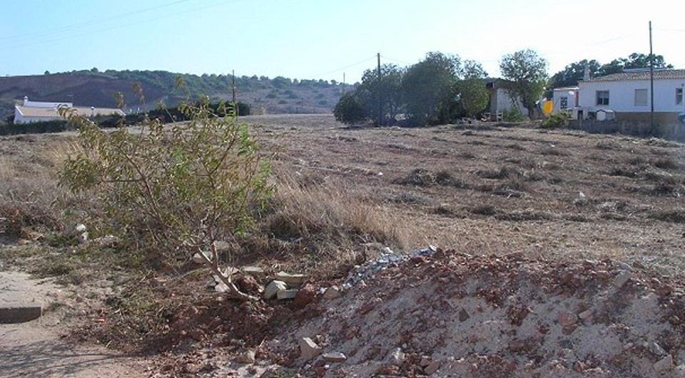 Development plot in Bensafrim, Lagos to make small urbanization in West Algarve