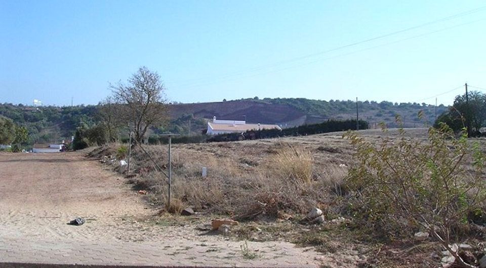 Development plot in Bensafrim, Lagos to make small urbanization in West Algarve