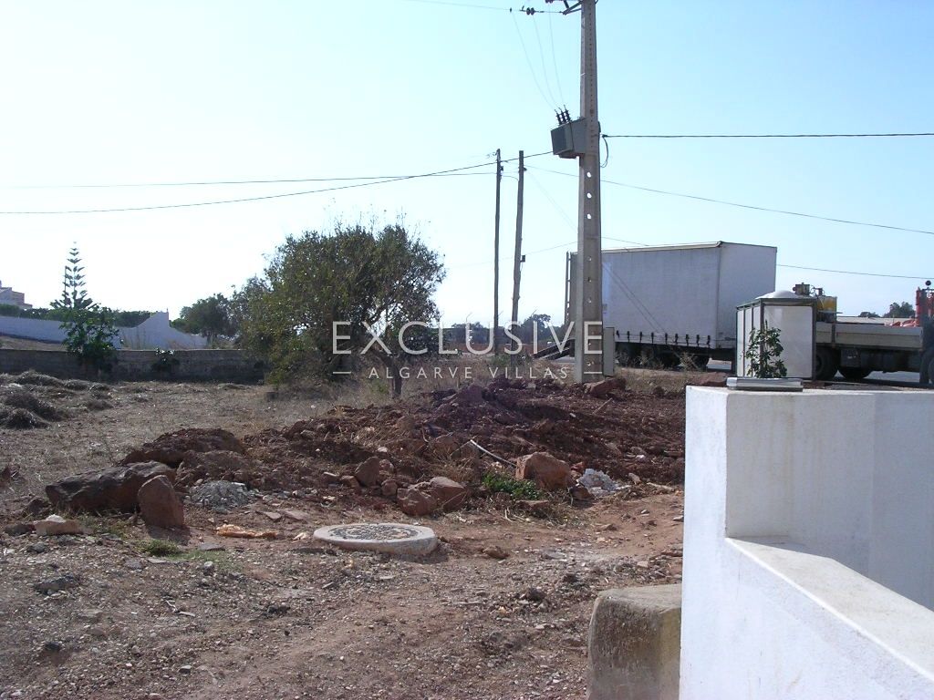 Development plot in Bensafrim, Lagos to make small urbanization in West Algarve