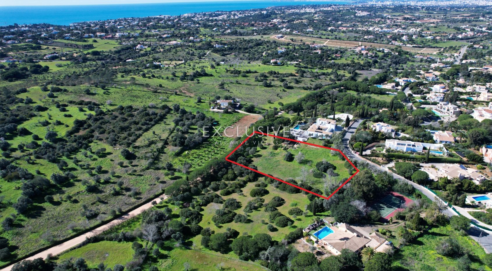Prime Plot in Salicos, Carvoeiro - 6,440m² with Mature Trees &amp; Development Potential