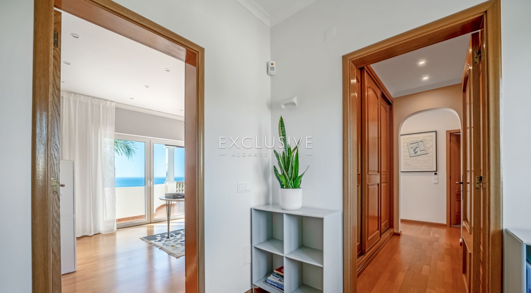 villa de 4+3 chambres avec vue sur la mer et les falaises Carvoeiro, Algarve