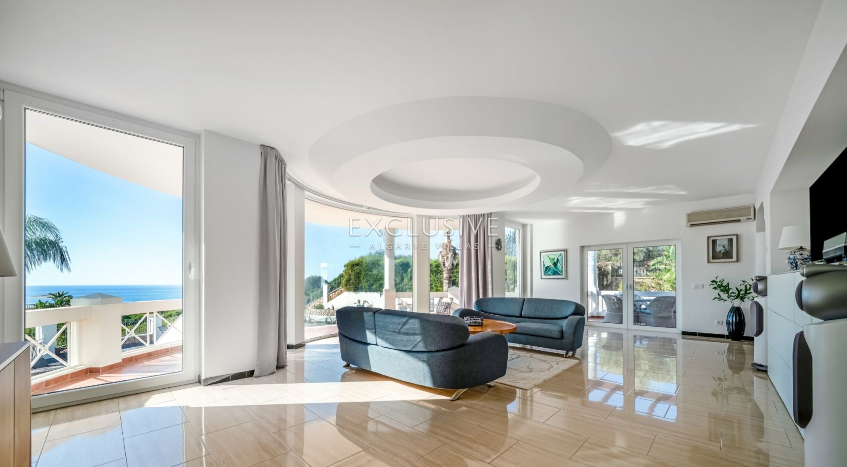 villa de 4+3 chambres avec vue sur la mer et les falaises Carvoeiro, Algarve