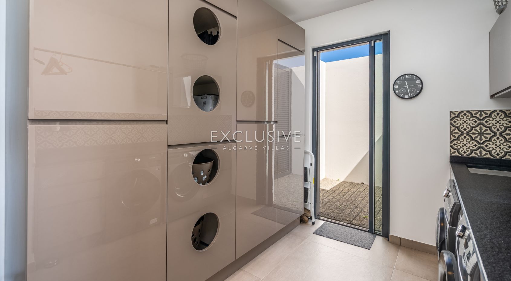 Luxury Villa, with stunning views in Palmares Golf Resort, Algarve