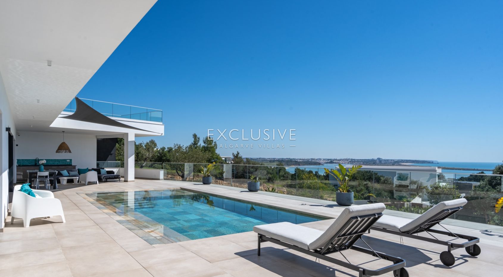 Luxury Villa, with stunning views in Palmares Golf Resort, Algarve