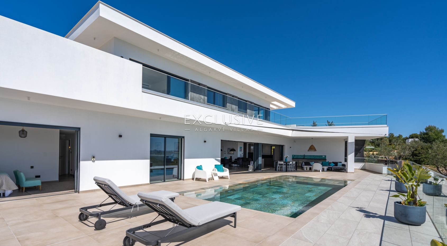 Luxury Villa, with stunning views in Palmares Golf Resort, Algarve