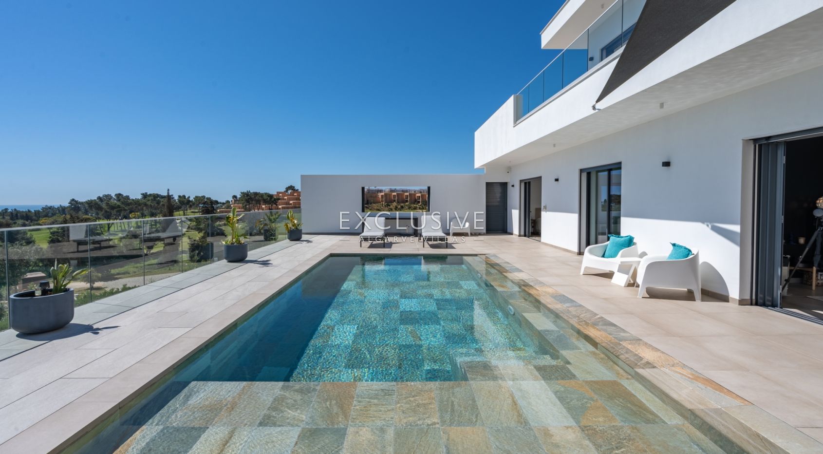 Luxury Villa, with stunning views in Palmares Golf Resort, Algarve