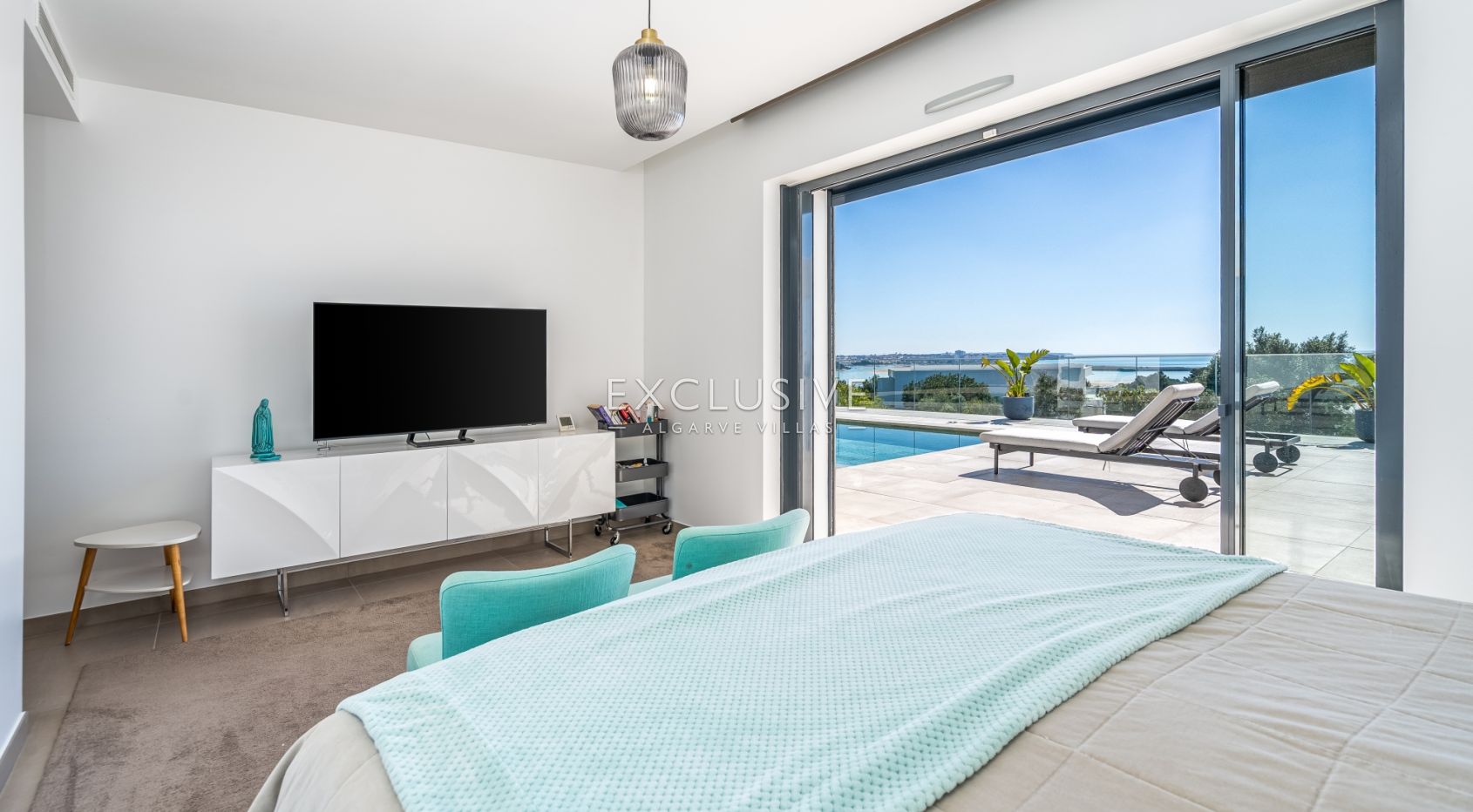 Luxury Villa, with stunning views in Palmares Golf Resort, Algarve