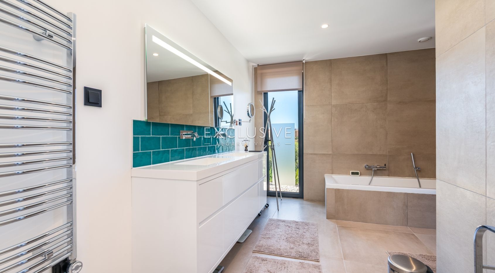 Luxury Villa, with stunning views in Palmares Golf Resort, Algarve