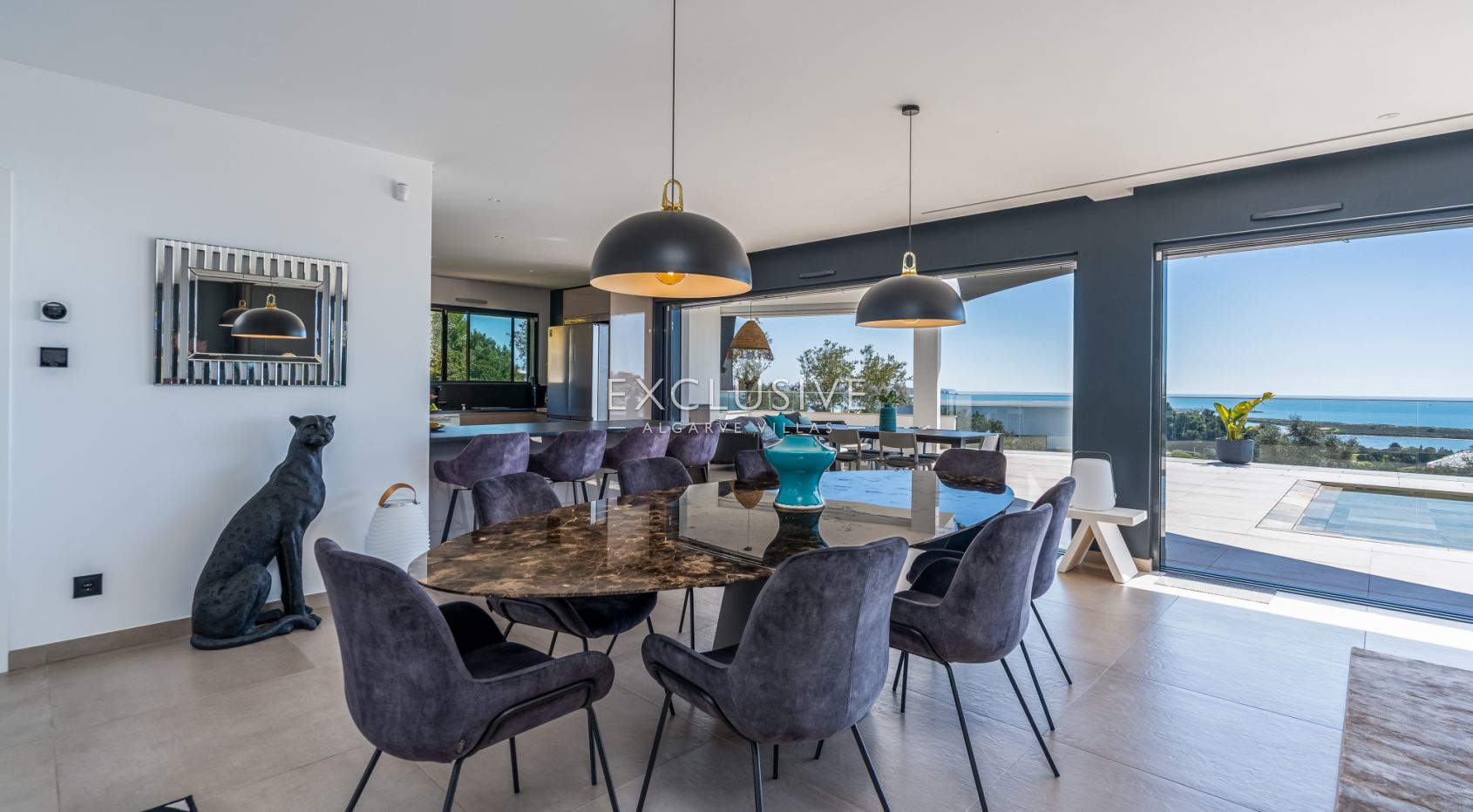 Luxury Villa, with stunning views in Palmares Golf Resort, Algarve