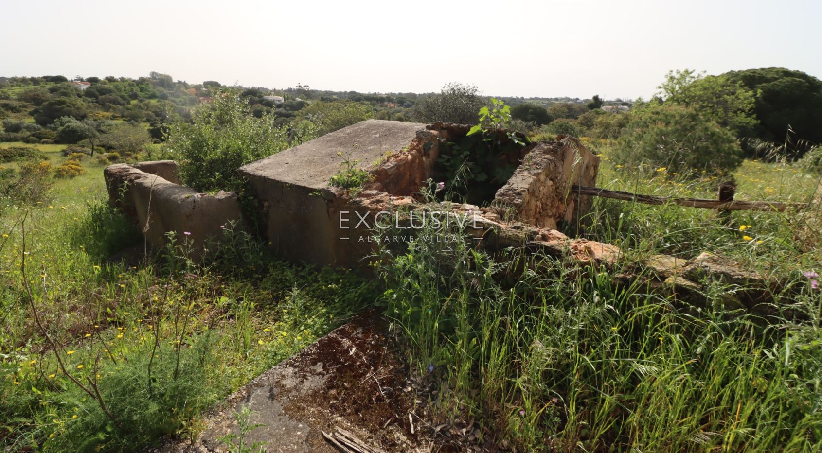 Groot bouwperceel met goedgekeurd project, Lagoa, Algarve
