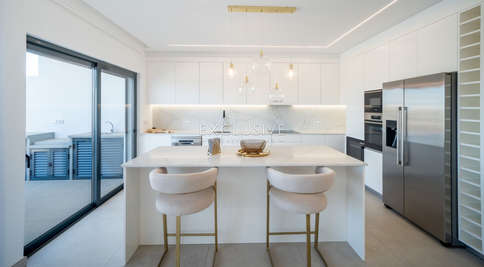 Modern Villa Luxury in Tranquil Almancil with Distant Sea Views, Algarve