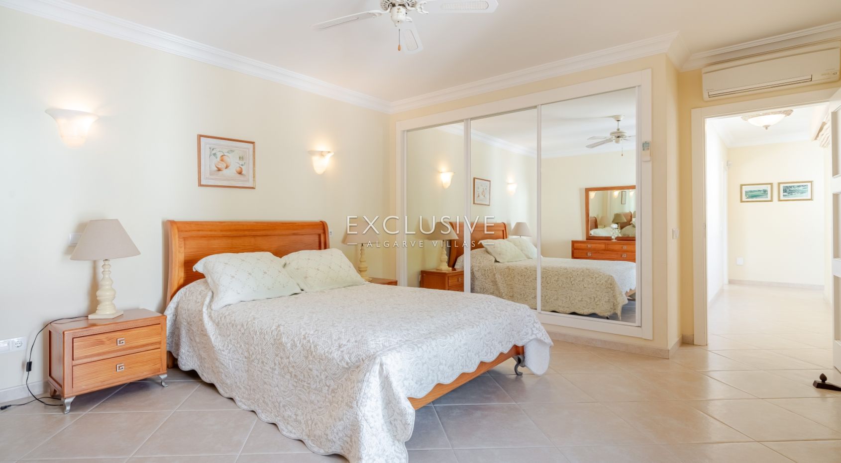 een mooie, rustige en privé 4+2 slaapkamer villa met zwembad bij Olhos de Agua,Centraal Algarve