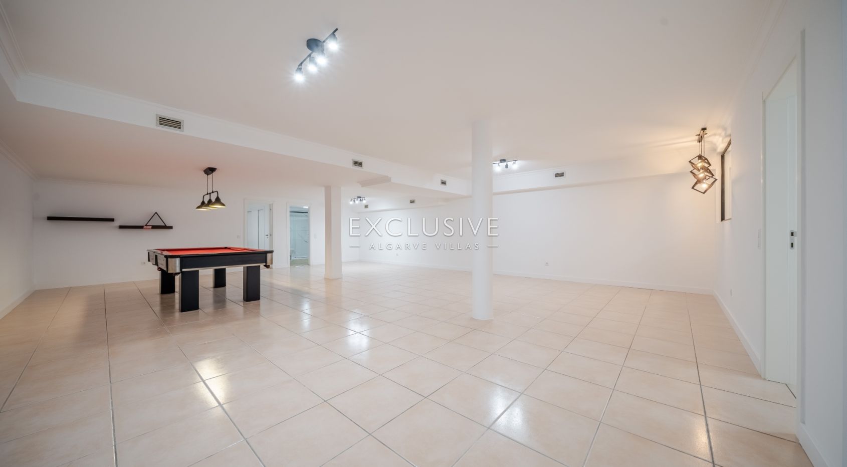 2+2 Bedroom House in Prime Vilamoura Location, Algarve