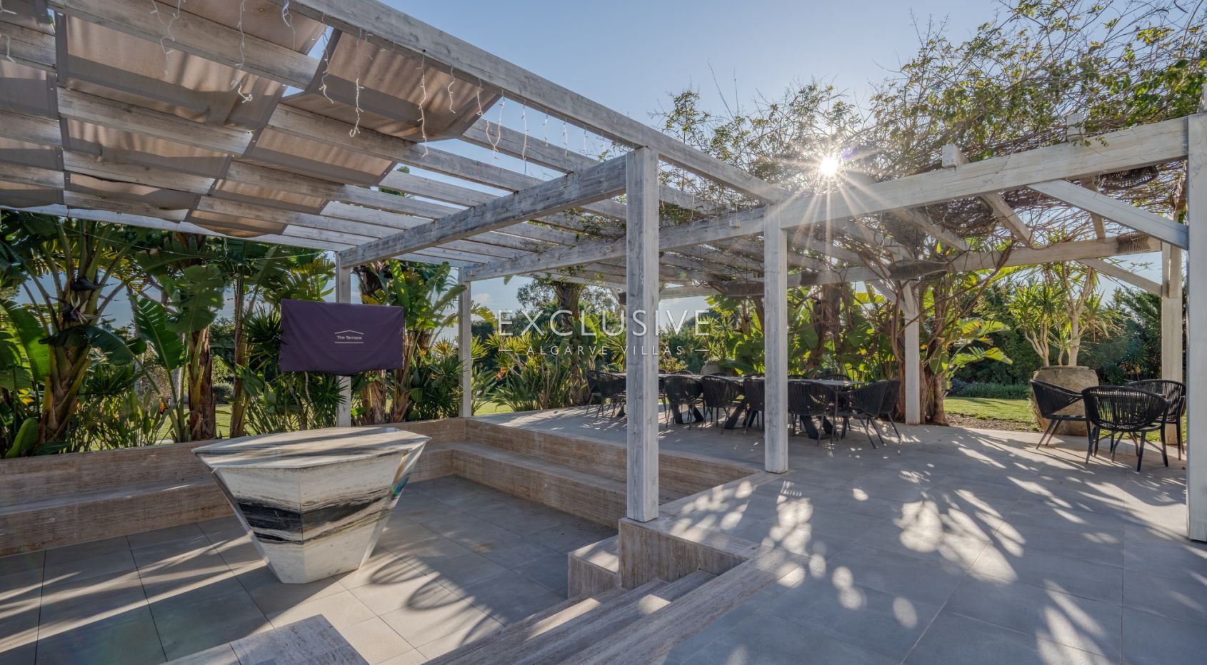 Verfijnde 5+3 Suite Villa in Vilamoura's prestigieuze Pinhal Velho