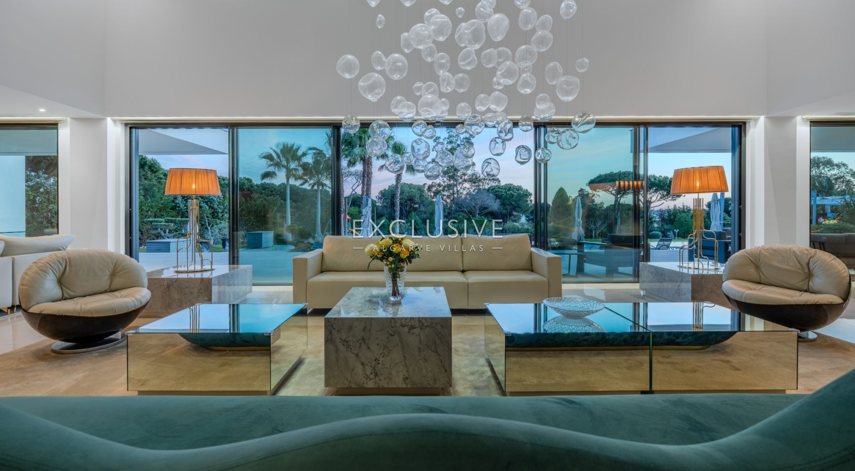 Verfijnde 5+3 Suite Villa in Vilamoura's prestigieuze Pinhal Velho