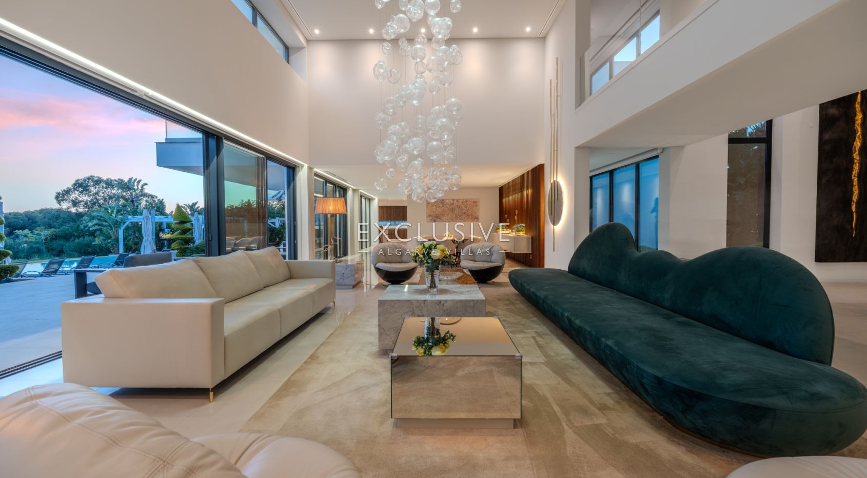 Verfijnde 5+3 Suite Villa in Vilamoura's prestigieuze Pinhal Velho