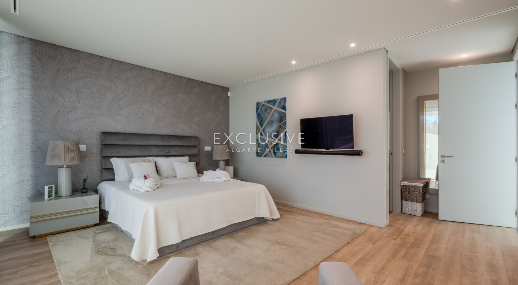 Verfijnde 5+3 Suite Villa in Vilamoura's prestigieuze Pinhal Velho