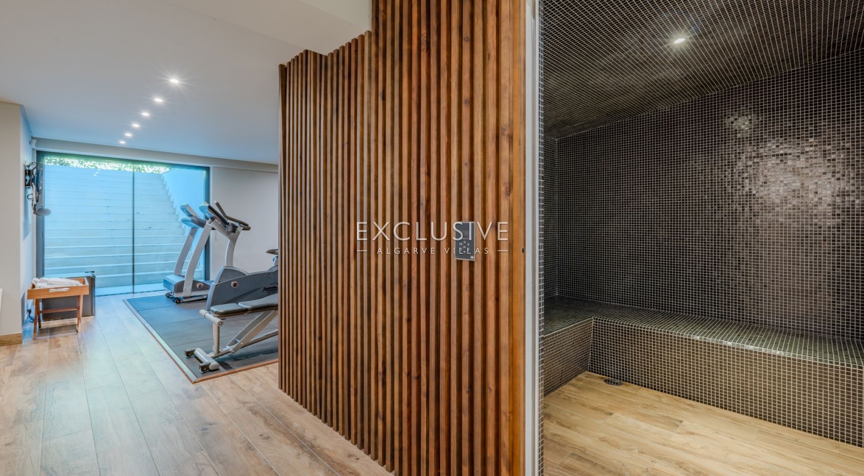 Verfijnde 5+3 Suite Villa in Vilamoura's prestigieuze Pinhal Velho