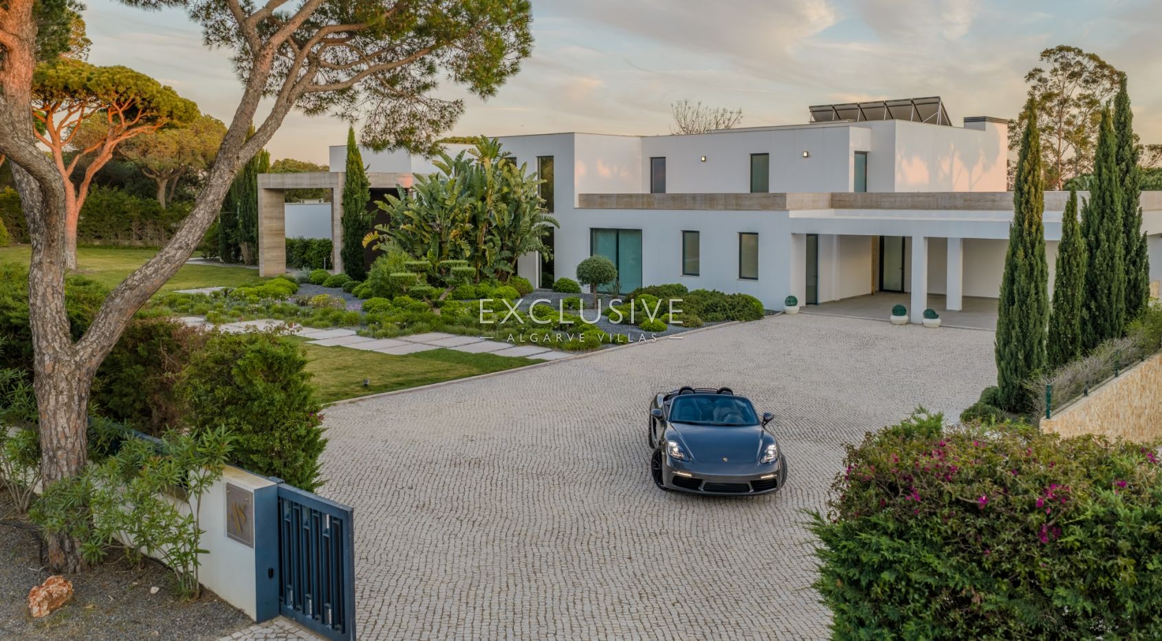 Verfijnde 5+3 Suite Villa in Vilamoura's prestigieuze Pinhal Velho