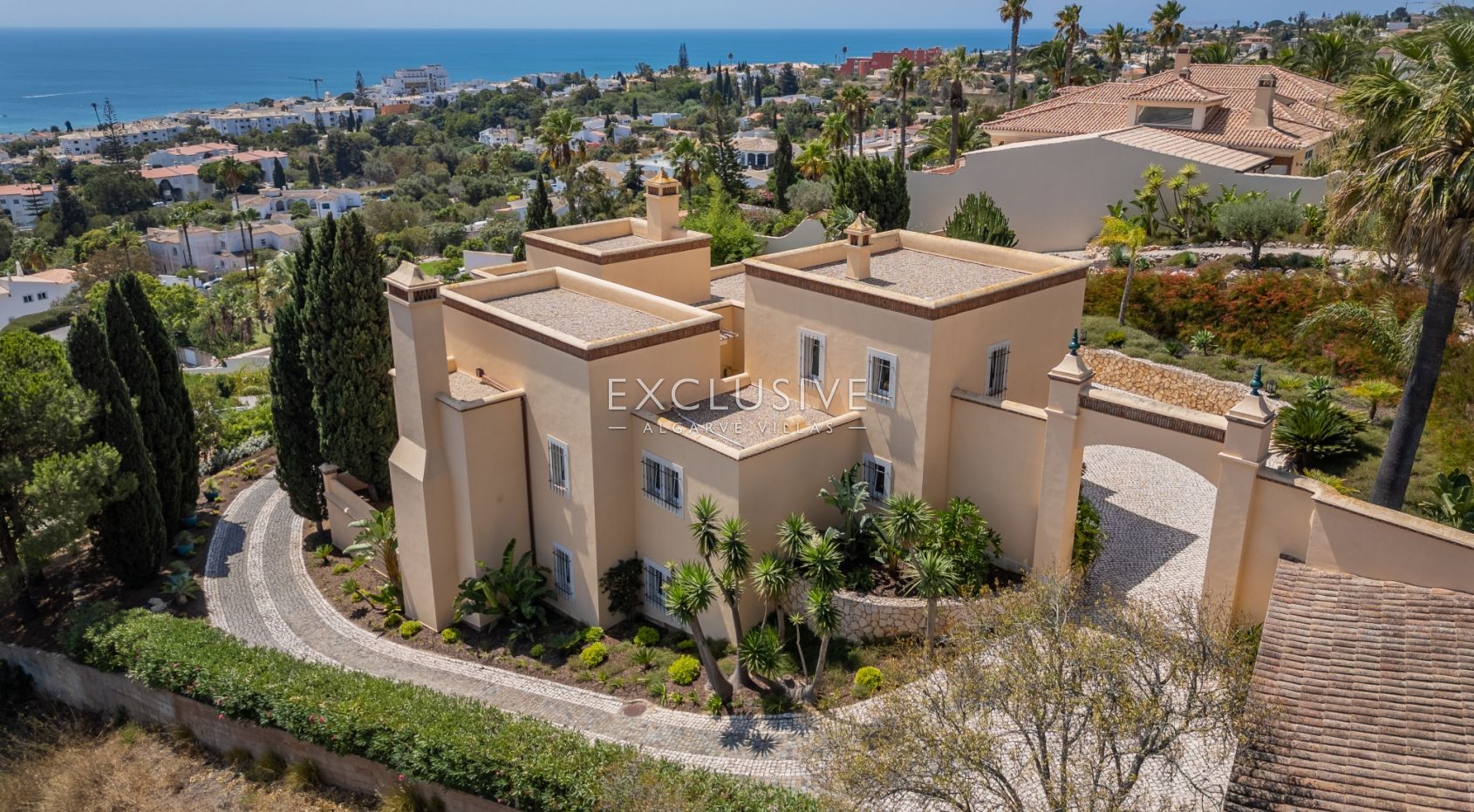 Exceptional Praia da Luz Villa with Breathtaking Ocean and Village Views, Algarve