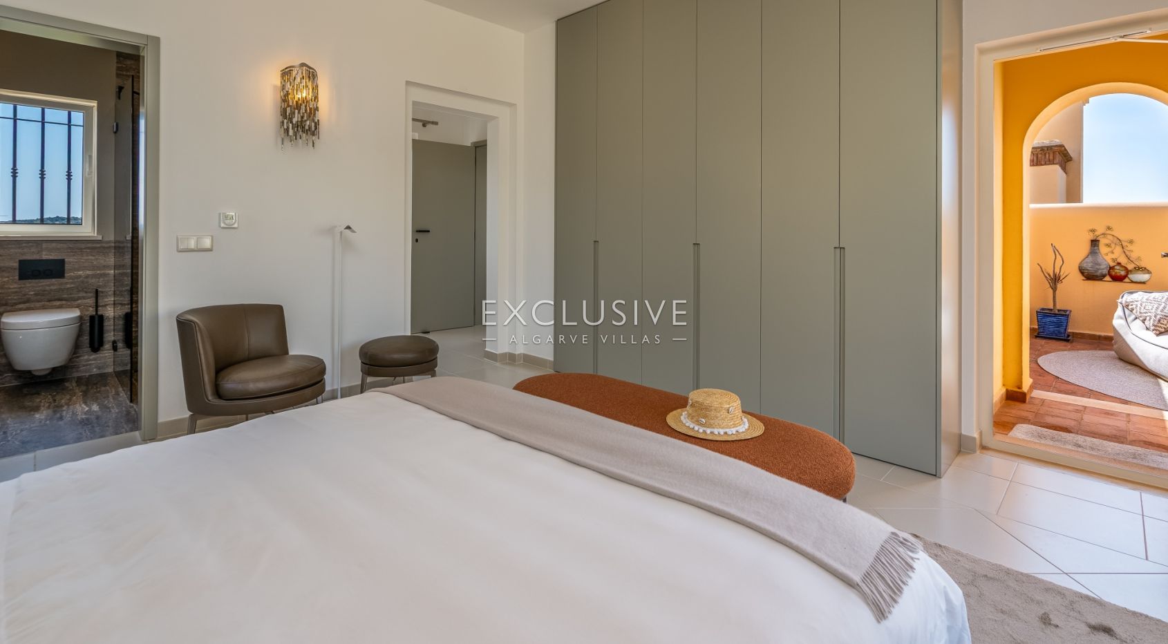 Exceptional Praia da Luz Villa with Breathtaking Ocean and Village Views, Algarve
