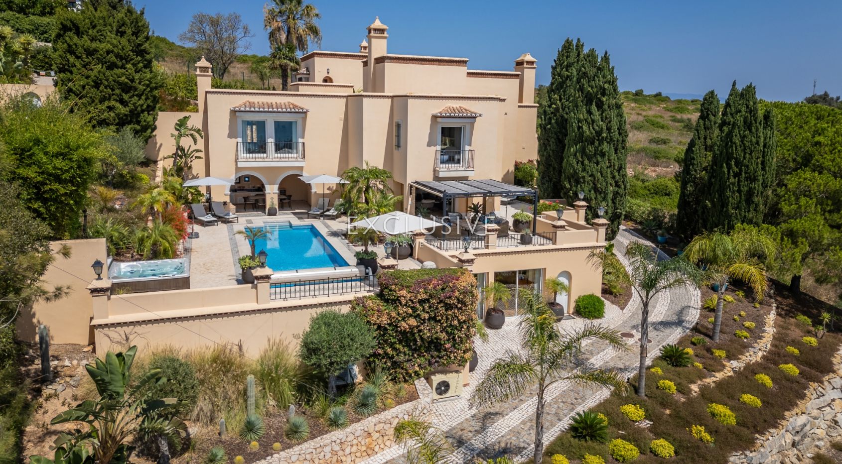 Exceptional Praia da Luz Villa with Breathtaking Ocean and Village Views, Algarve