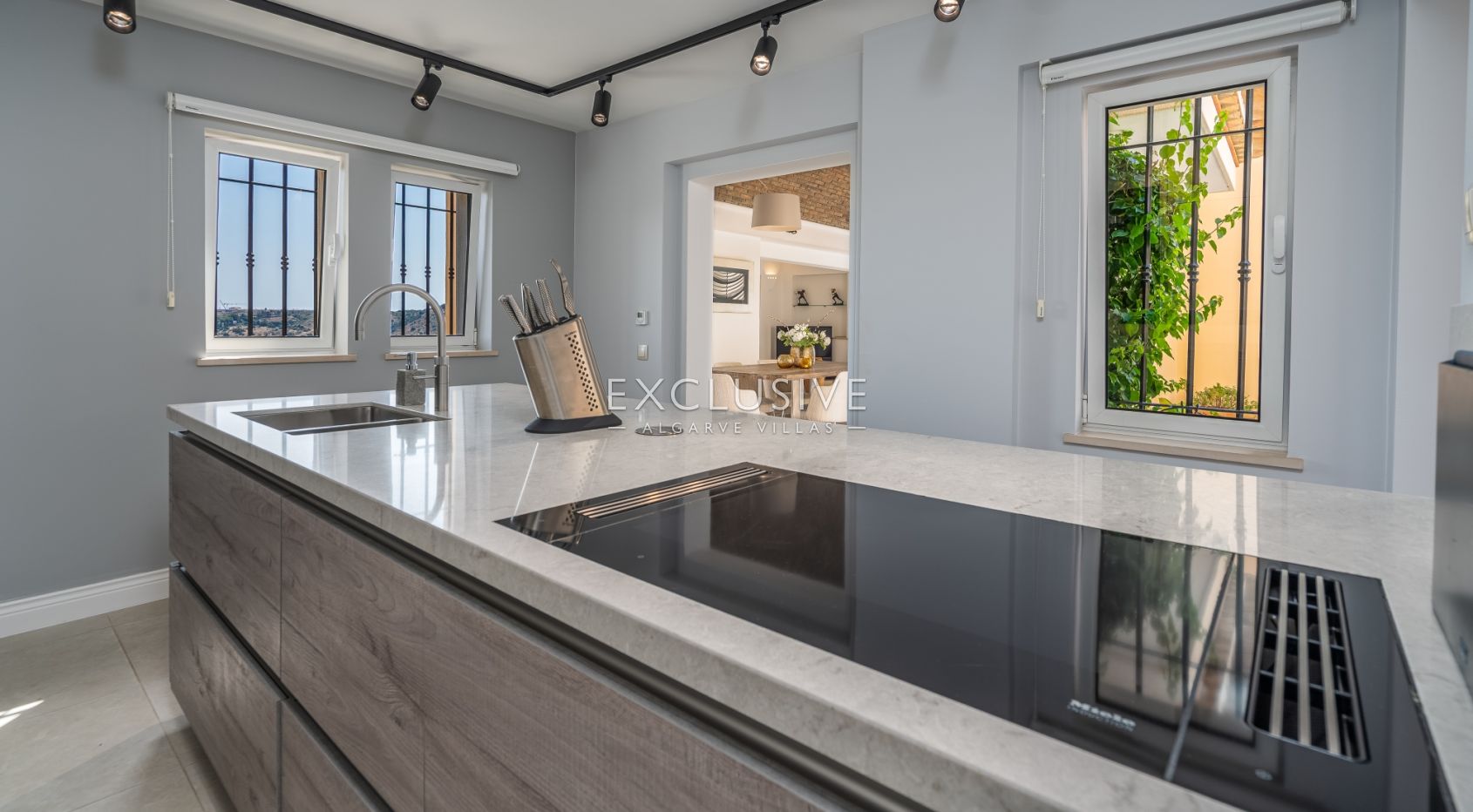 Exceptional Praia da Luz Villa with Breathtaking Ocean and Village Views, Algarve