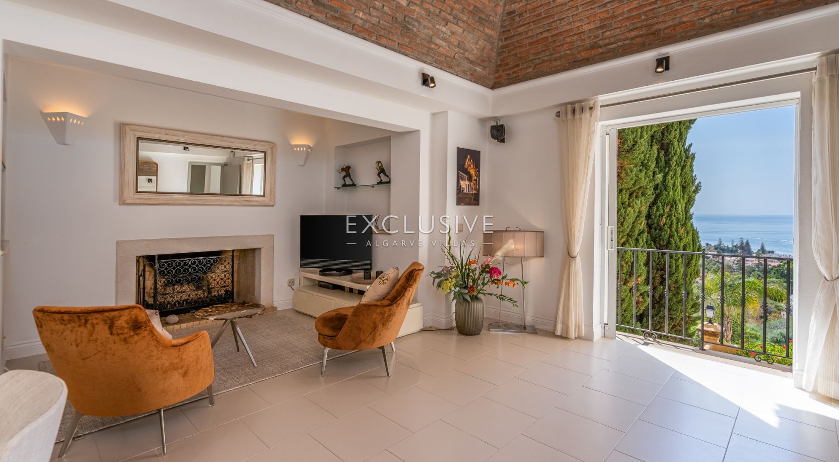 Exceptional Praia da Luz Villa with Breathtaking Ocean and Village Views, Algarve