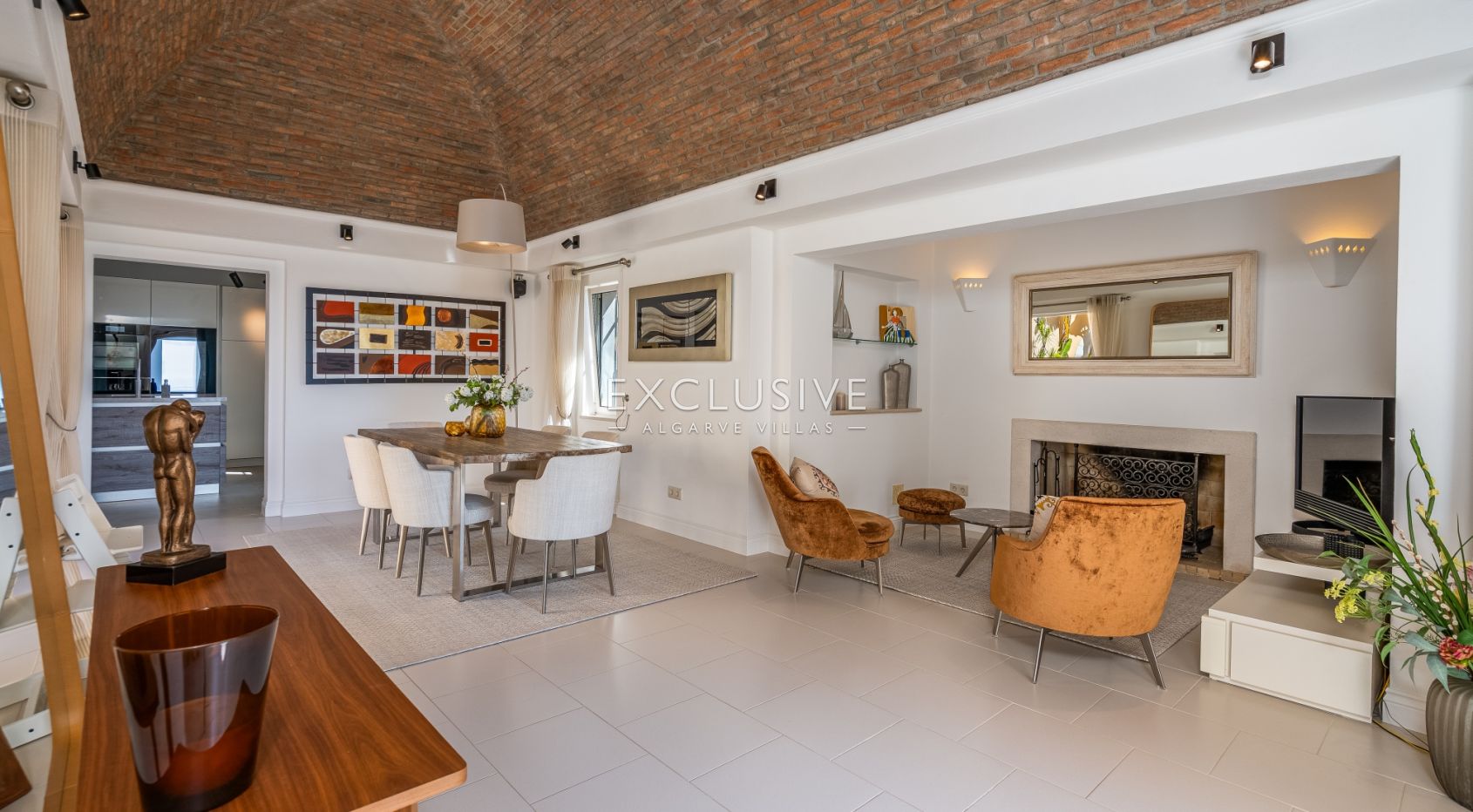 Exceptional Praia da Luz Villa with Breathtaking Ocean and Village Views, Algarve