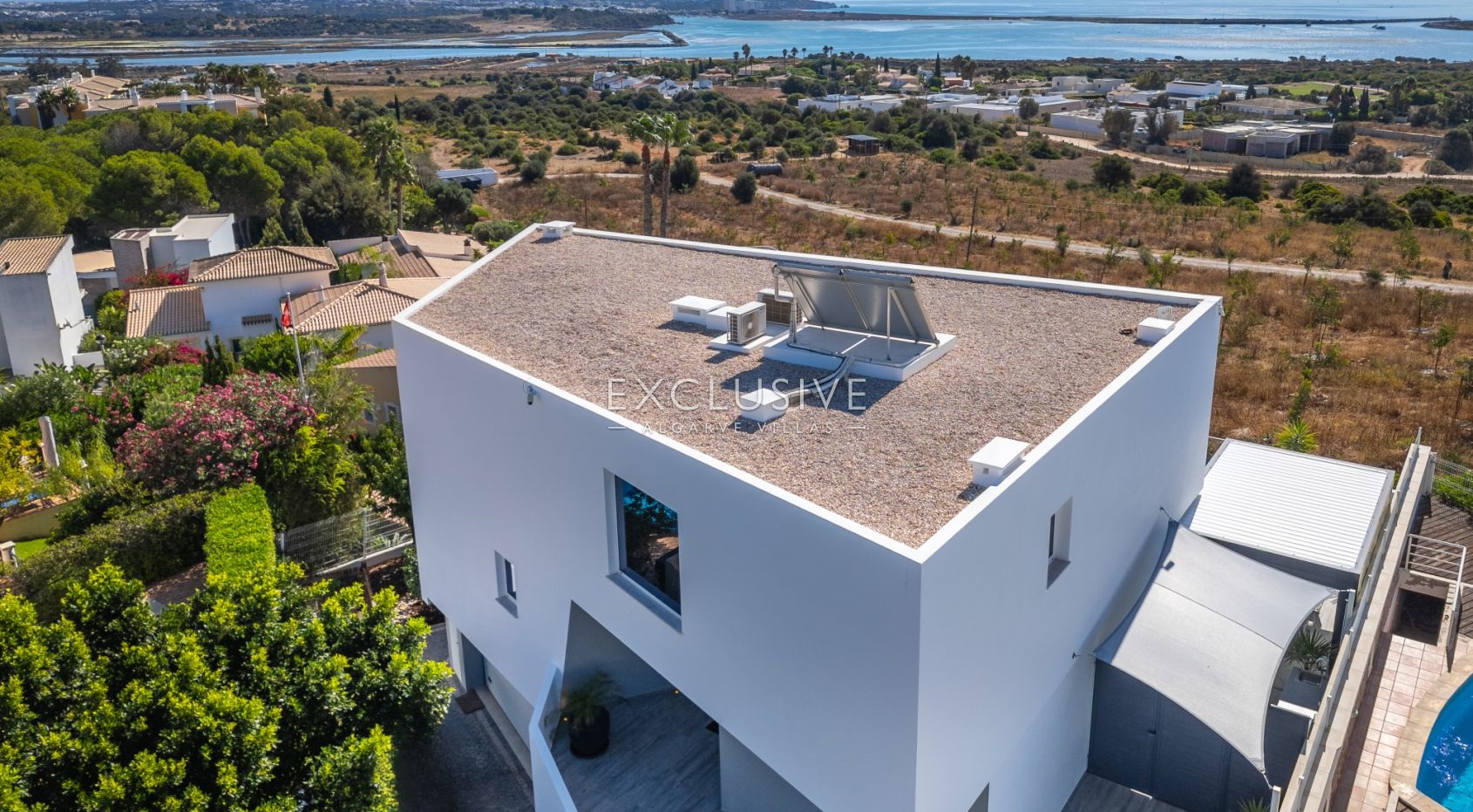 4 Bedroom Contemporary villa with Panoramic sea views in Lagos, Algarve