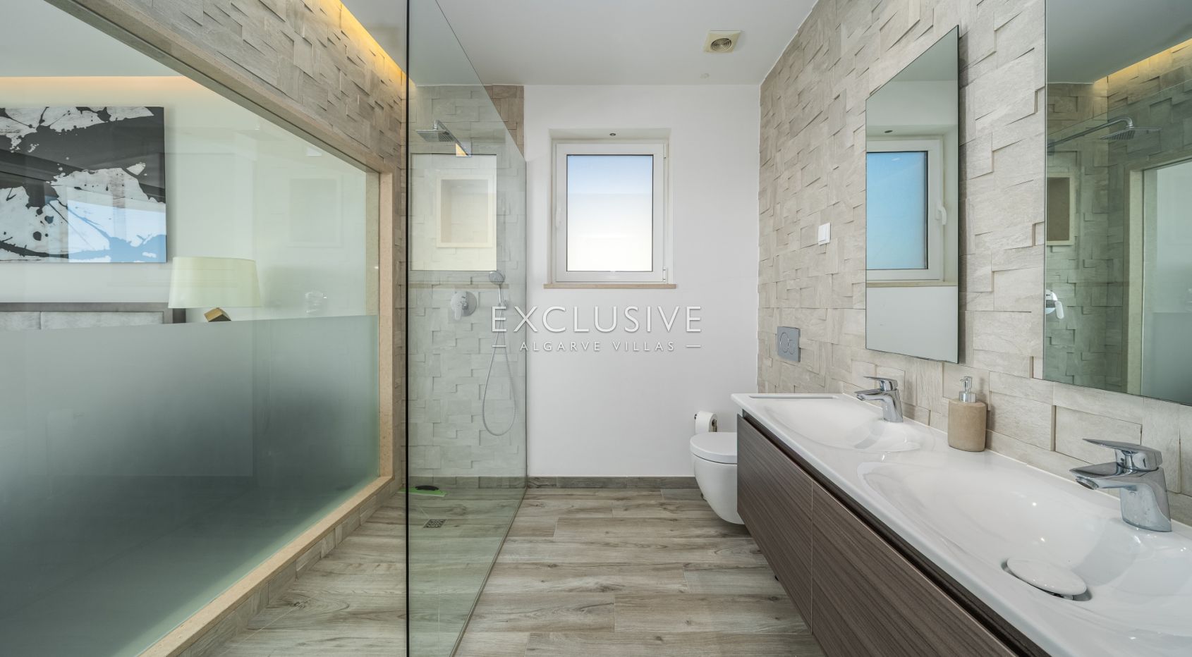 4 Bedroom Contemporary villa with Panoramic sea views in Lagos, Algarve