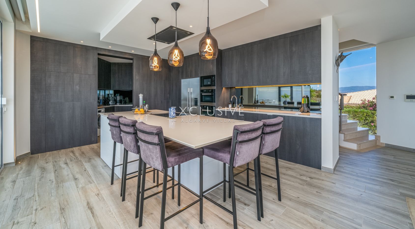 4 Bedroom Contemporary villa with Panoramic sea views in Lagos, Algarve