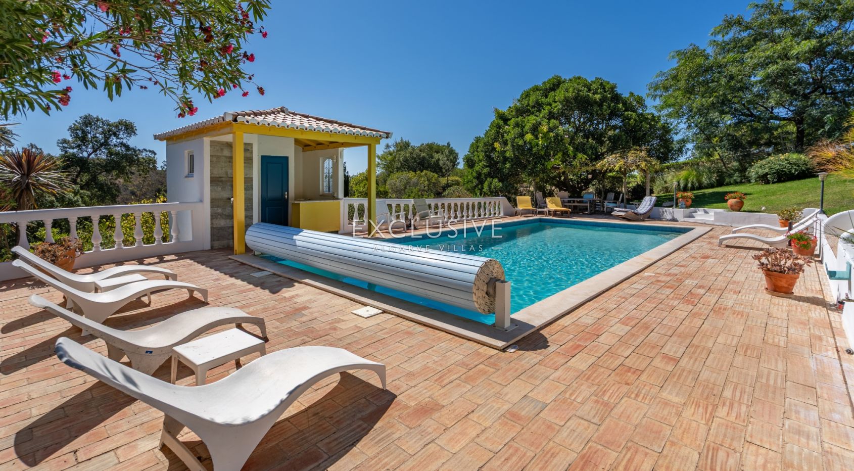 Abgelegenes Landgut mit 17 Hektar in der Nähe von Lagos, Algarve