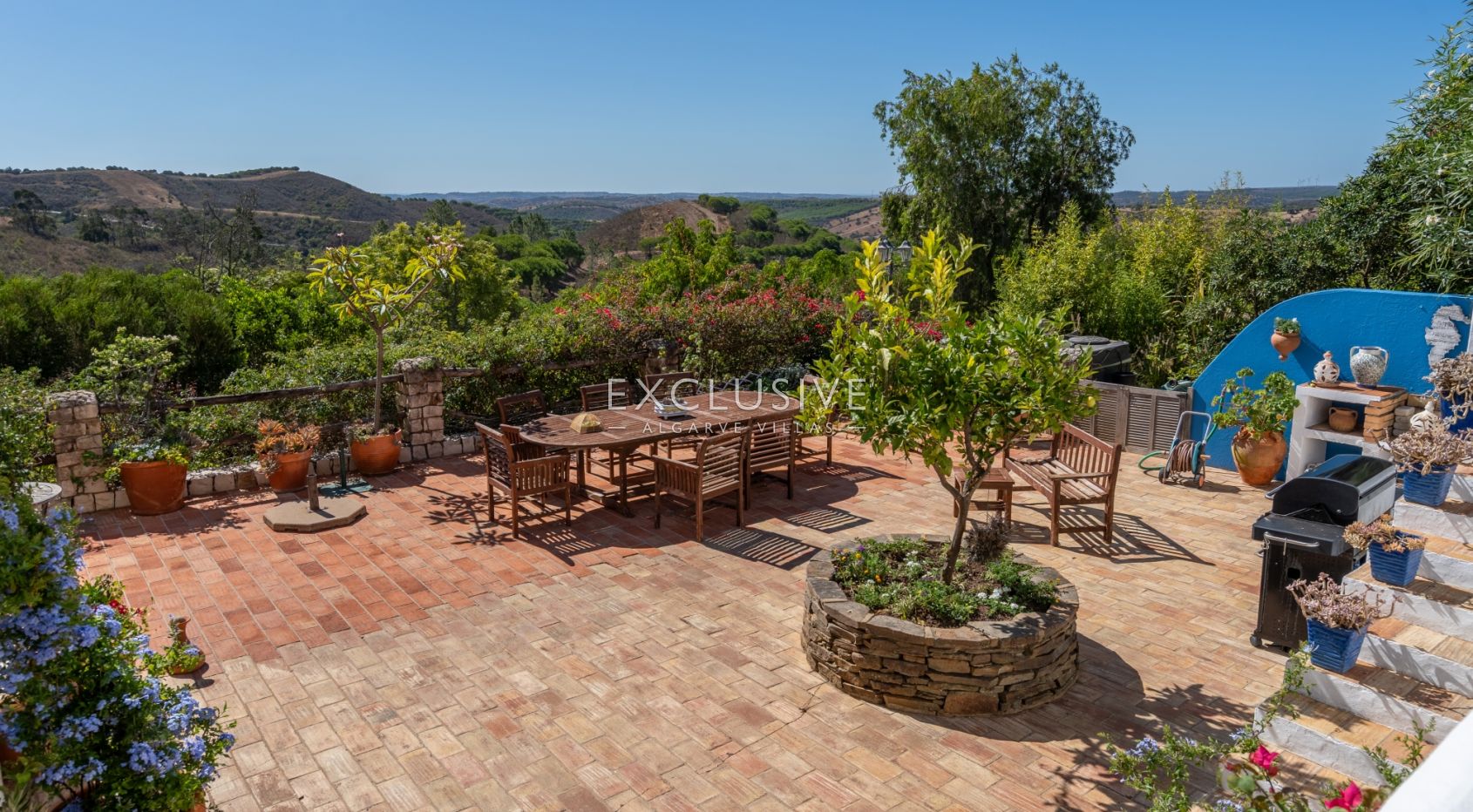 Abgelegenes Landgut mit 17 Hektar in der Nähe von Lagos, Algarve