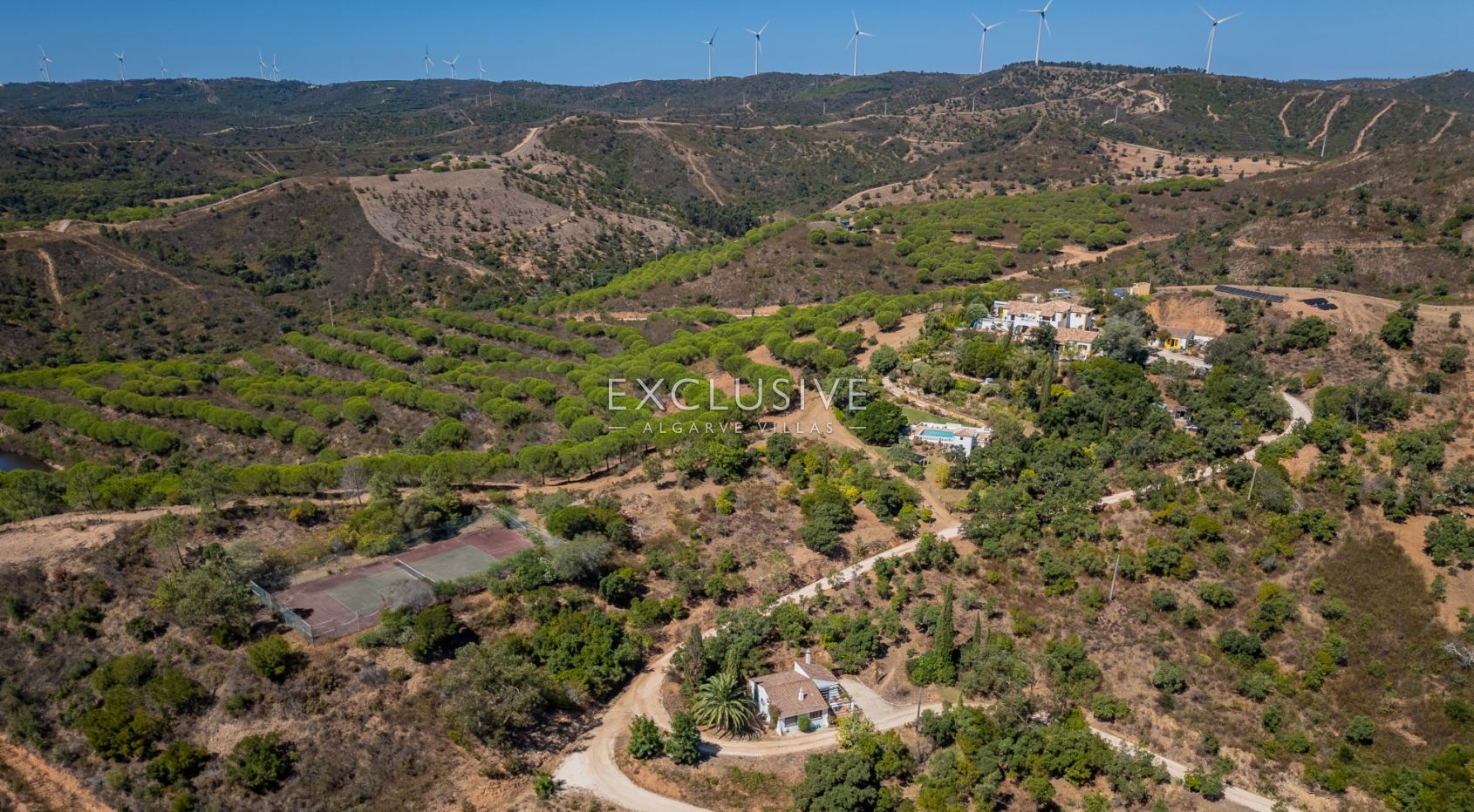 Abgelegenes Landgut mit 17 Hektar in der Nähe von Lagos, Algarve