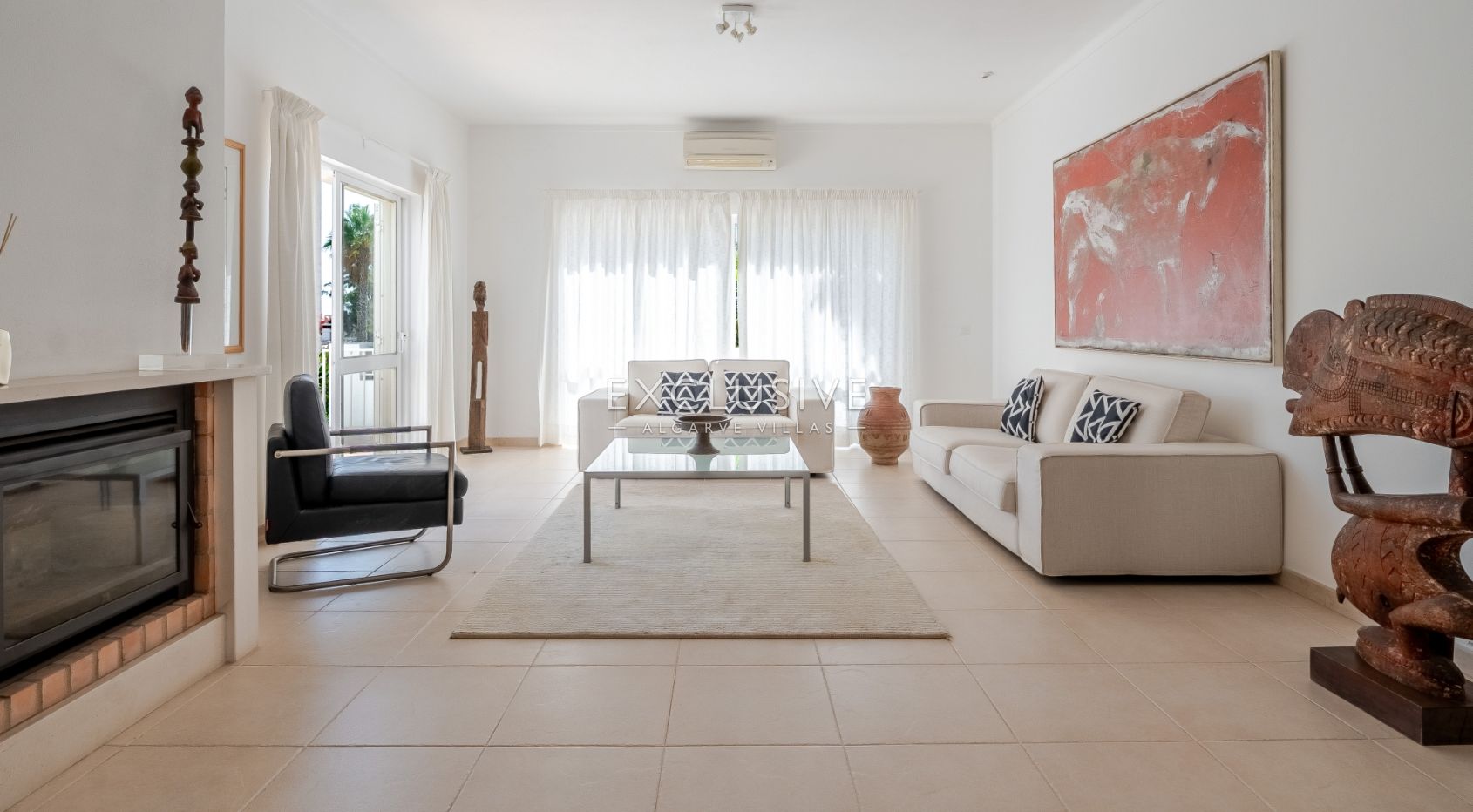 4+2 Bedroom Villa near Praia do Vau with Pool, Sea Views, Portimão
