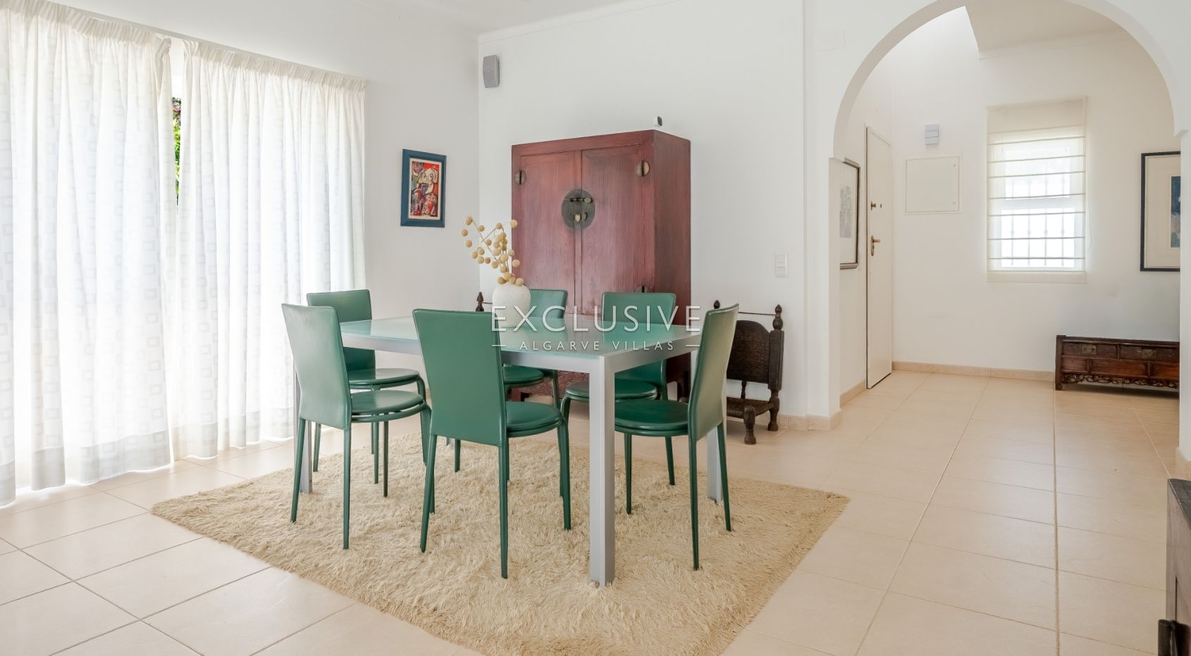 4+2 Bedroom Villa near Praia do Vau with Pool, Sea Views, Portimão