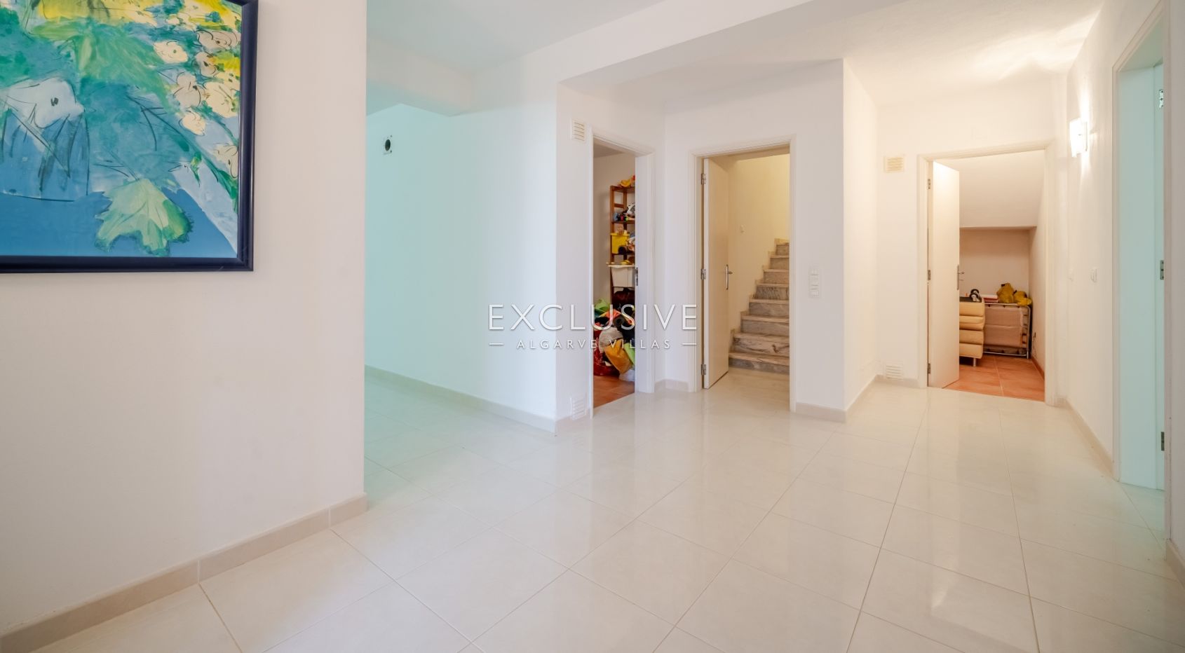 4+2 Bedroom Villa near Praia do Vau with Pool, Sea Views, Portimão