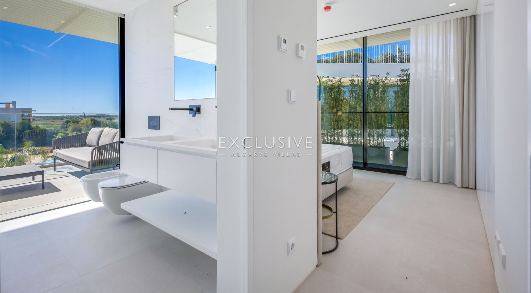 luxury 3 Bedroom contemporary penthouse in Vilamoura with golf and ocean views