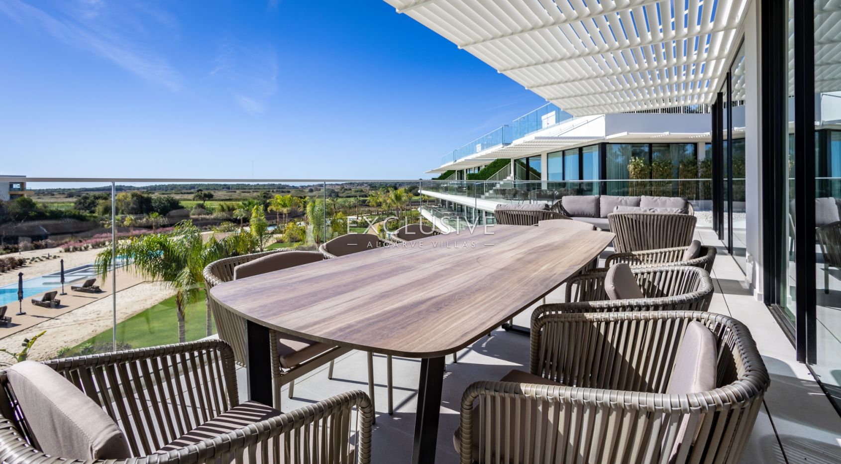 luxury 3 Bedroom contemporary penthouse in Vilamoura with golf and ocean views