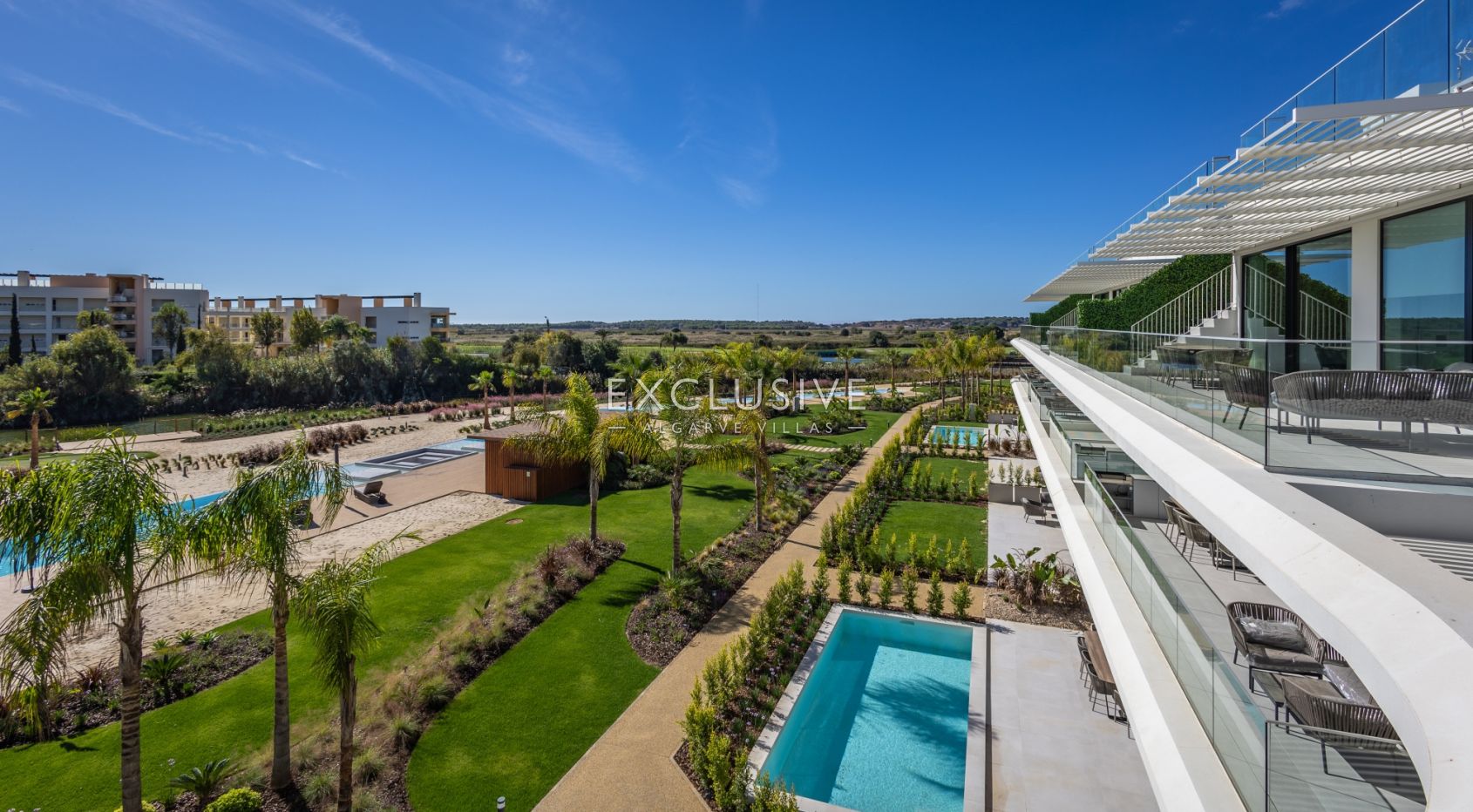 luxury 3 Bedroom contemporary penthouse in Vilamoura with golf and ocean views