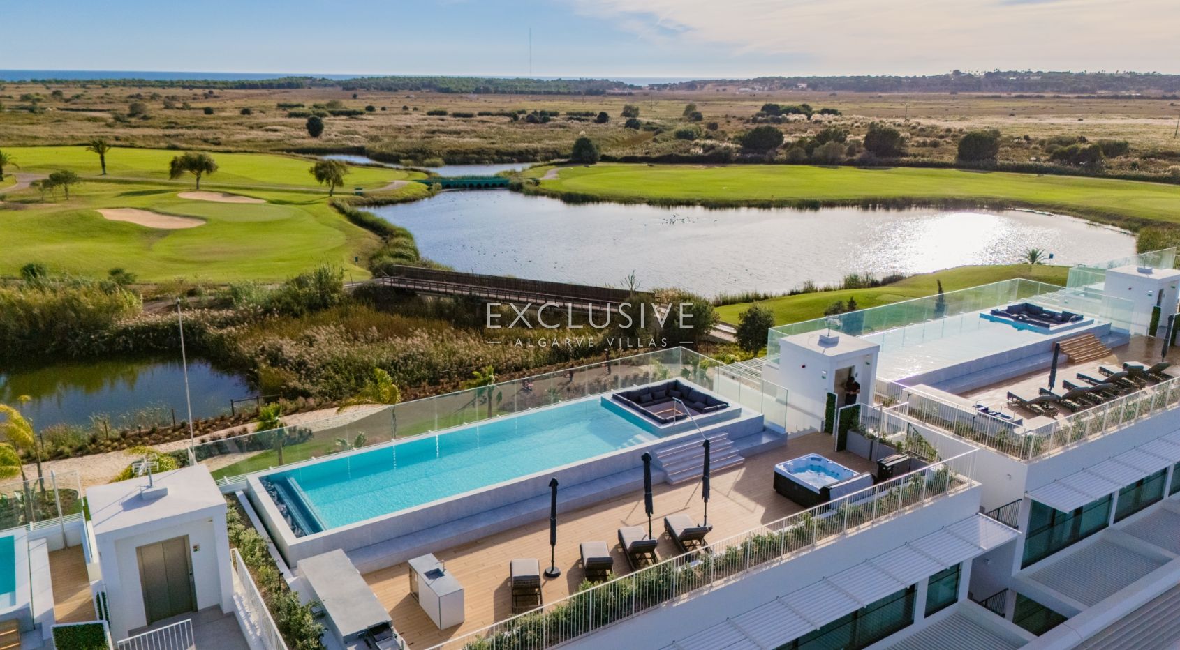 luxury 3 Bedroom contemporary penthouse in Vilamoura with golf and ocean views